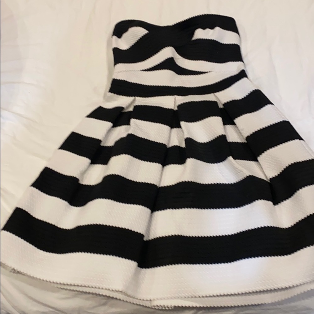 Express black and white strapless pleated dress